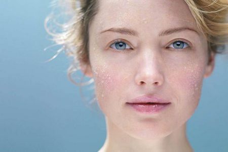 Если шелушится кожа на лице