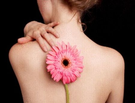 Прыщи на плечах и спине: несколько слов о неприятной проблеме