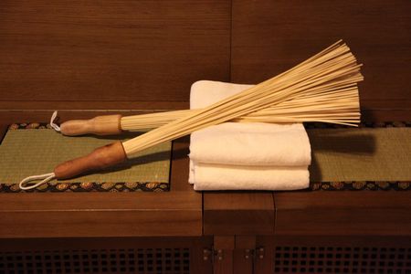 Массаж бамбуковыми палочками Массаж бамбуковыми палочками