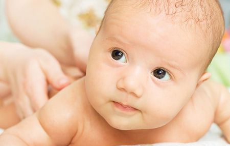 Массаж при гипертонусе у младенцев Массаж при гипертонусе у младенцев