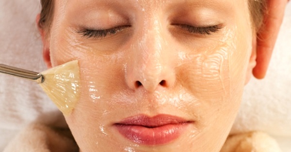 Как сделать пилинг лица в домашних условиях