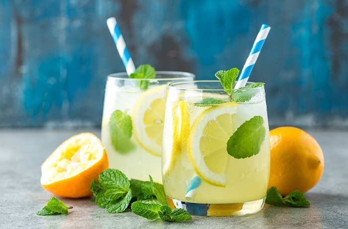 Летний напиток для похудения — детокс вода с лимоном и мятой