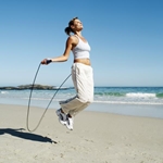 Как похудеть в ногах и бедрах с помощью скакалки