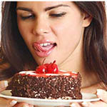 Ученые-диетологи: еда легко вводит мозг в заблуждение