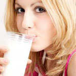 Напитки, сделанные из молока, помогут избавиться от лишнего веса