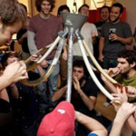 Ученые: ожирение у американских студентов вызвано алкоголем и фастфудом